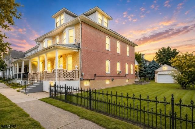 209 Lewis St, Phillipsburg, NJ 08865