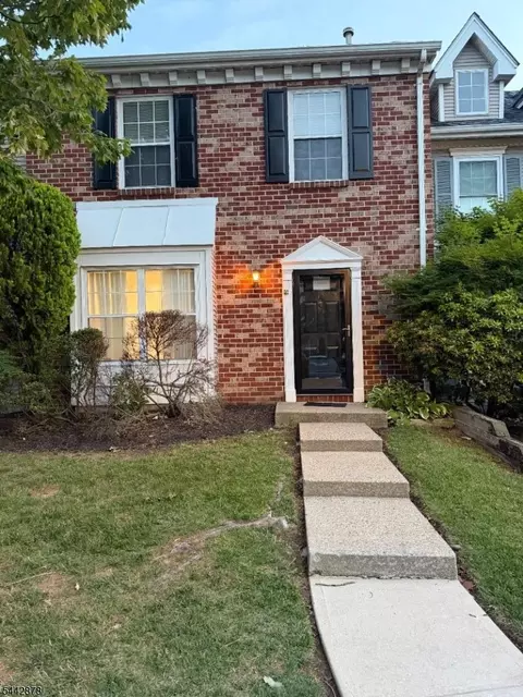 13 Dartmouth Way, North Brunswick Twp, NJ 08902