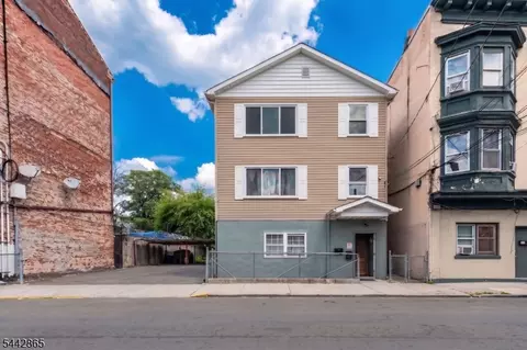 363 Summer St, Paterson, NJ 07501