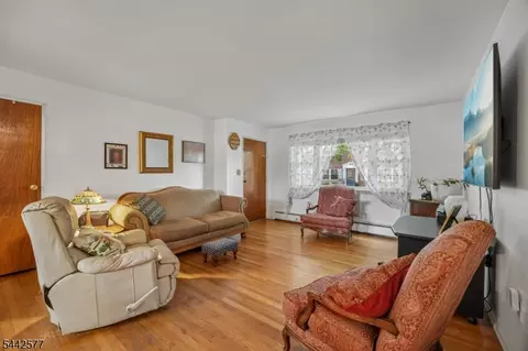 1255 Valley Rd # A, Wayne, NJ 07470 photo 4