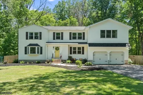 400 Ernest Dr, Hillsborough, NJ 08844