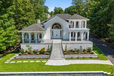 244 Park Ave, North Caldwell Boro, NJ 07006