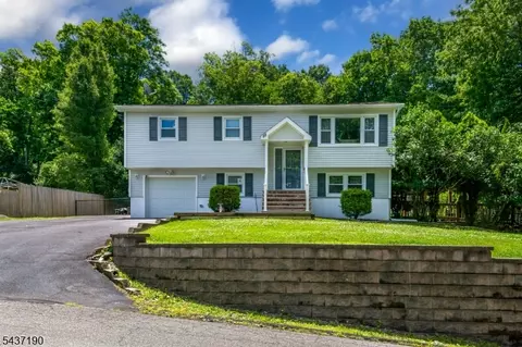 88 Shore Rd, Green Twp, NJ 07821