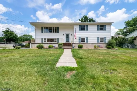 67 Greenbrook Dr, West Milford, NJ 07480
