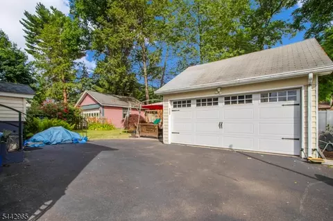 Exterior - 110 Lyons Pl, Springfield, NJ 07081 photo 3 of 5