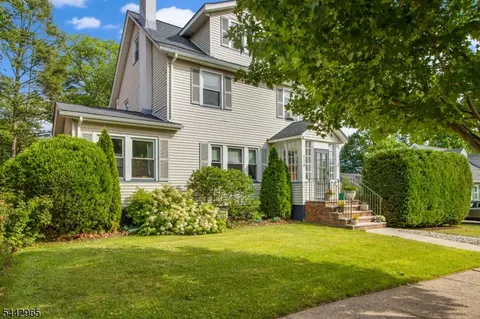 Exterior - 110 Lyons Pl, Springfield, NJ 07081 photo 2 of 5