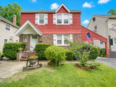 42 Hay Ave, Nutley, NJ 07110