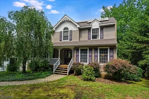 183 School House Rd, Oak Ridge, NJ 07438