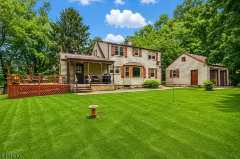 821 Miller Ln, Martinsville, NJ 08836