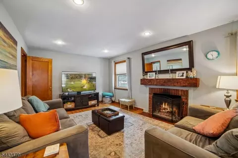 661 Palisade Rd, Union, NJ 07083 photo 5