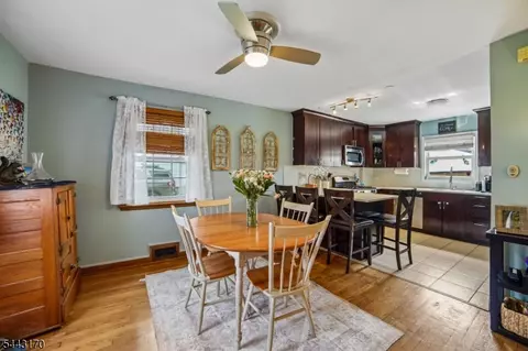 Dining - 661 Palisade Rd, Union, NJ 07083 photo 3 of 3