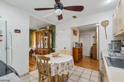 Entry Way - 31 Nejecho Dr, Brick Twp, NJ 08723 photo 4 of 4