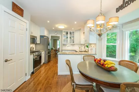 Kitchen - 17 Hillcrest Dr, Randolph, NJ 07869 photo 4 of 4