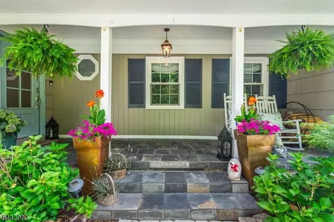 Exterior - 17 Hillcrest Dr, Randolph, NJ 07869 photo 2 of 11