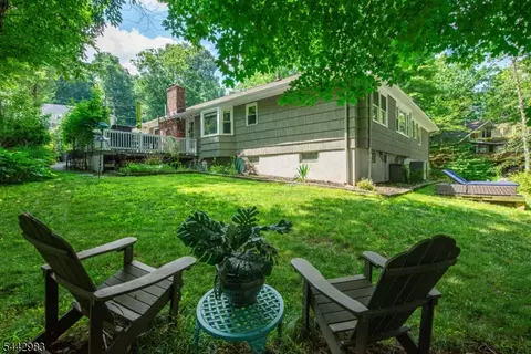 Exterior - 17 Hillcrest Dr, Randolph, NJ 07869 photo 9 of 11