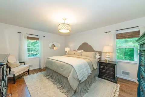 17 Hillcrest Dr, Randolph, NJ 07869 photo 24