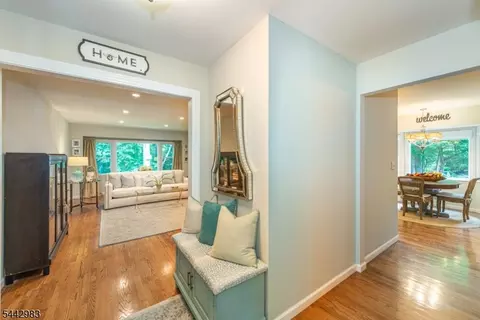 17 Hillcrest Dr, Randolph, NJ 07869 photo 5