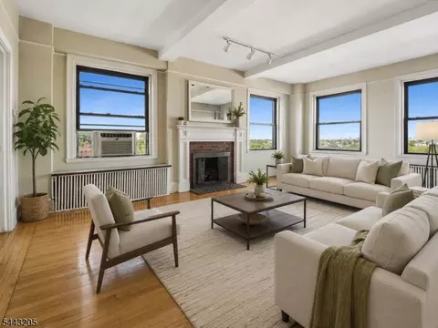 375 Mt Prospect Ave #6AE, Newark, NJ 07104