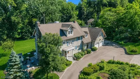66 Ball Rd, Mountain Lakes, NJ 07046
