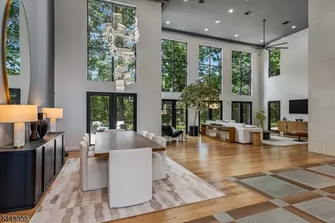 175 Round Top Rd, Bernardsville, NJ 07924
