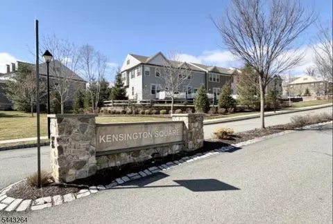 90 Albert Ct, Randolph, NJ 07869