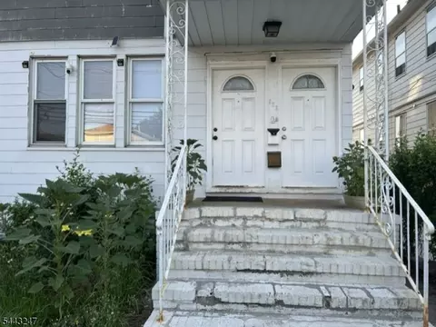 523 Richmond St, Elizabeth, NJ 07202