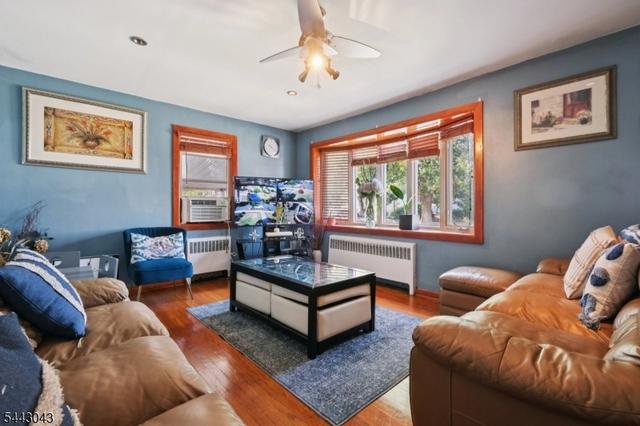 237 Sherwood Ave, Paterson, NJ 07502