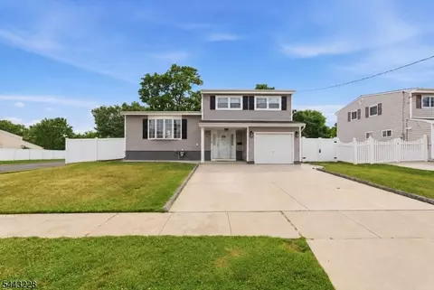 21 Bertrand St, Old Bridge, NJ 08857