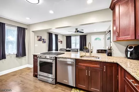 Kitchen - 448 Warfield Rd, North Plainfield, NJ 07063 photo 1 of 3