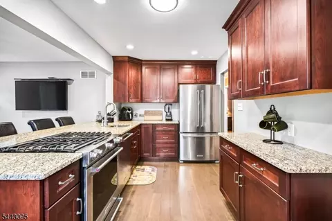 Kitchen - 448 Warfield Rd, North Plainfield, NJ 07063 photo 2 of 3