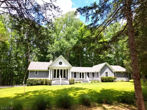 901 Evergreen Ln, Newton, NJ 07860