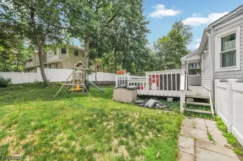 48 Lake Dr E, Wayne, NJ 07470 photo 29