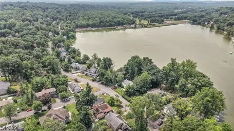 48 Lake Dr E, Wayne, NJ 07470 photo 34