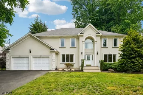 54 Church Ln, Wayne, NJ 07470