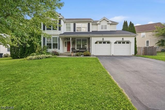 44 Haze Way, Phillipsburg, NJ 08865