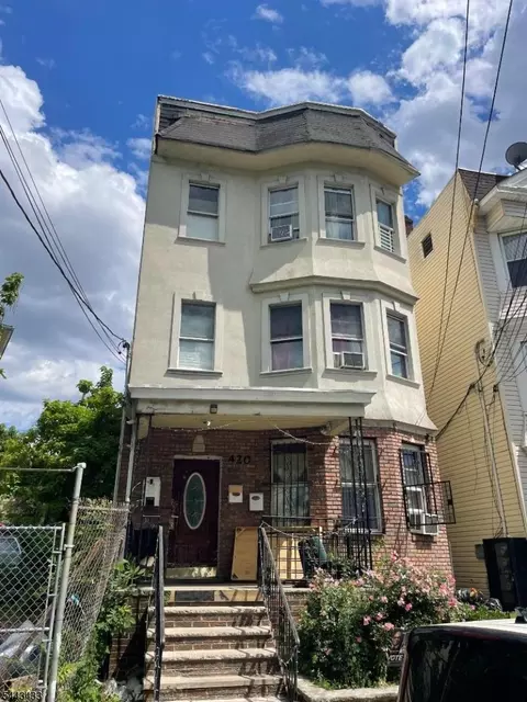 420 21st St, Irvington, NJ 07111