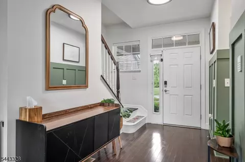 Entry Way - 6 Alexanders Rd, Allamuchy Twp, NJ 07840 photo 1 of 3