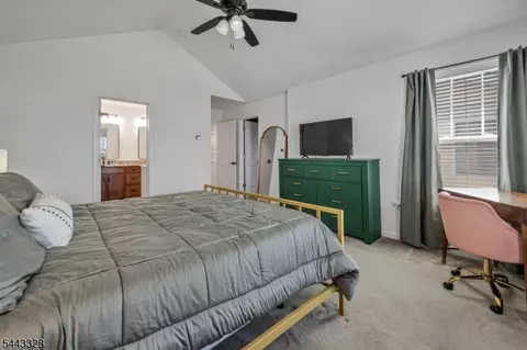Bedroom - 6 Alexanders Rd, Allamuchy Twp, NJ 07840 photo 3 of 7
