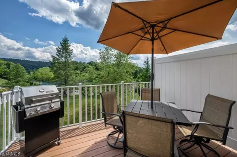 Exterior - 6 Alexanders Rd, Allamuchy Twp, NJ 07840 photo 4 of 7