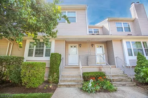194 Driscoll Ct, Somerset, NJ 08873