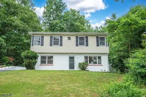 16 Florence St, Stanhope, NJ 07874