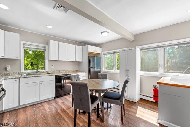 744 Brooklyn Mountain Rd, Hopatcong, NJ 07843
