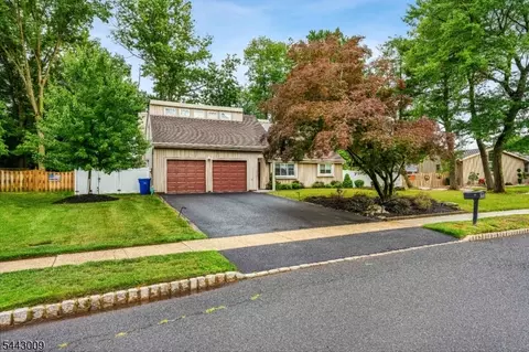 23 Pittsburgh Ave, Piscataway, NJ 08854