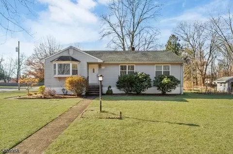 60 White Oak Rd, Parsippany, NJ 07054