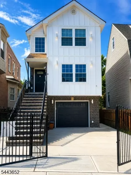 45 New St, East Orange, NJ 07017