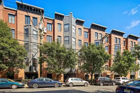 725 Jefferson St #28, Hoboken, NJ 07030