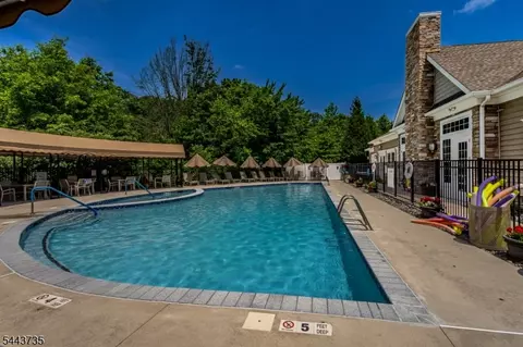 96 Van Cleef Dr, Whitehouse Station, NJ 08889