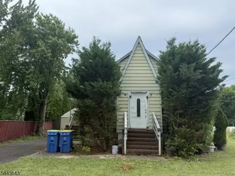 970 Hamilton St, Somerset, NJ 08873