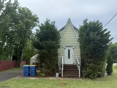 970 Hamilton St, Somerset, NJ 08873
