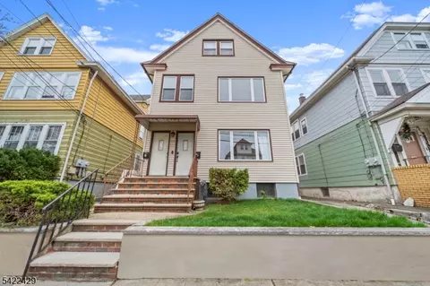 105 Knapp Ave, Clifton, NJ 07011